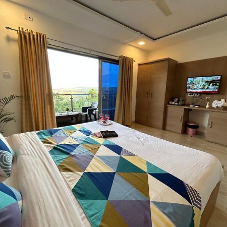 Divine Resort - Mahabaleshwar Panchgani Dış mekan fotoğraf
